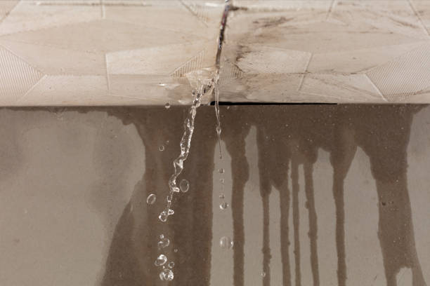 Professional Emergency Water Removal technician working in Frederick, OK